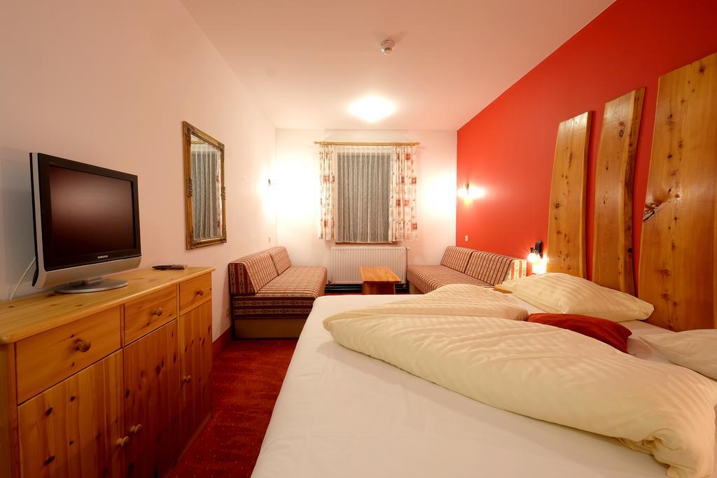 Alpenhotel Marcius Sonnenalpe Nassfeld Habitación foto